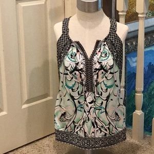 Dressy top no sleeves